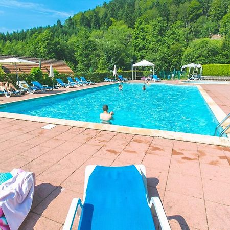 Vvf Les Fontaines Des Vosges Hotel Saales Exterior photo
